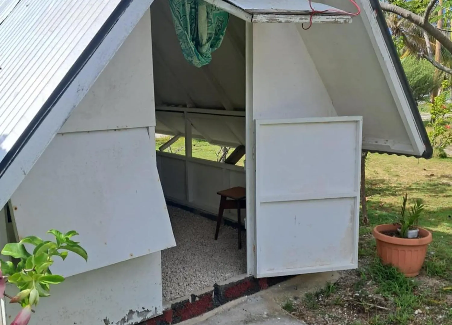 Alaroots Fakarava Hostel 0*,