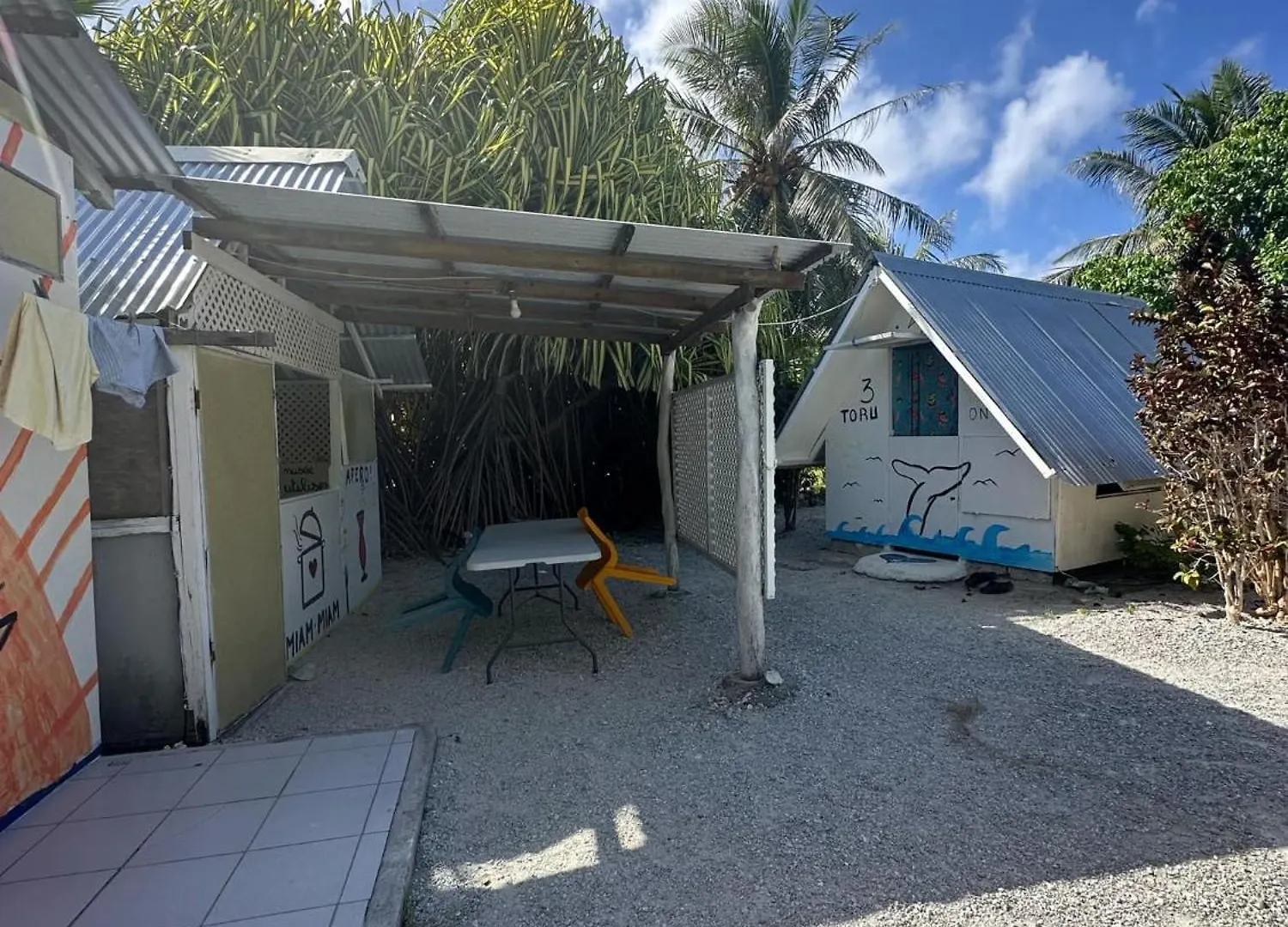 Alaroots Fakarava Hostel