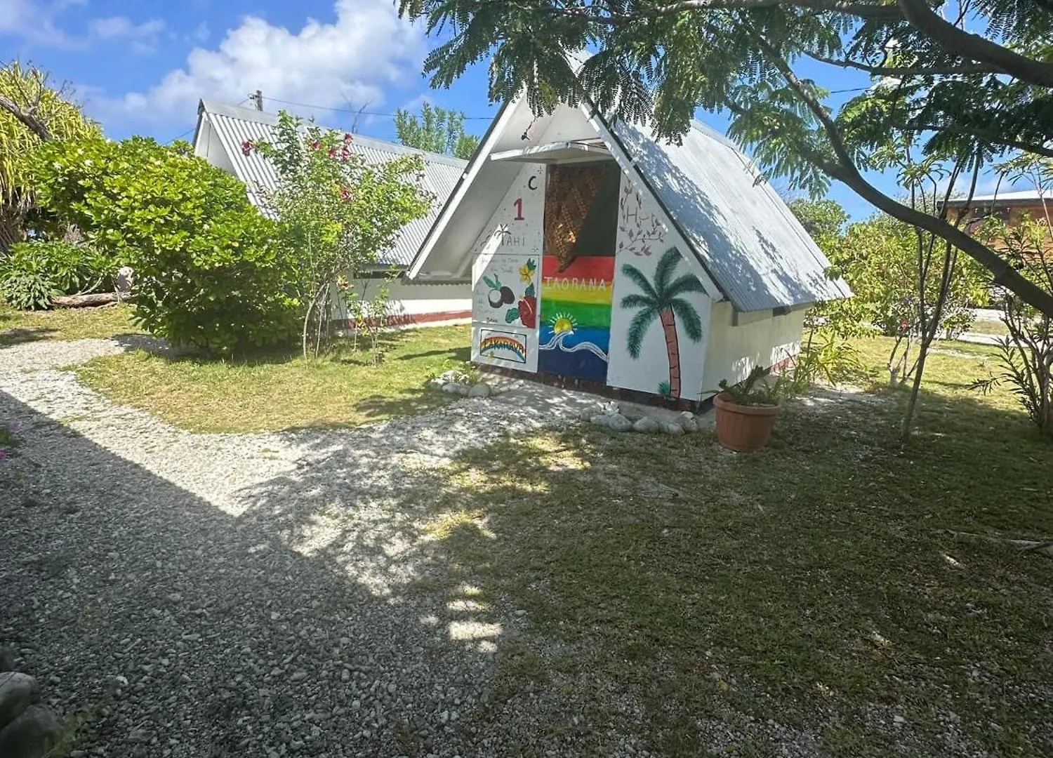 Alaroots Fakarava Hostel French Polynesia